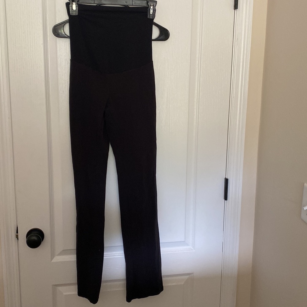 Straight leg maternity leggings